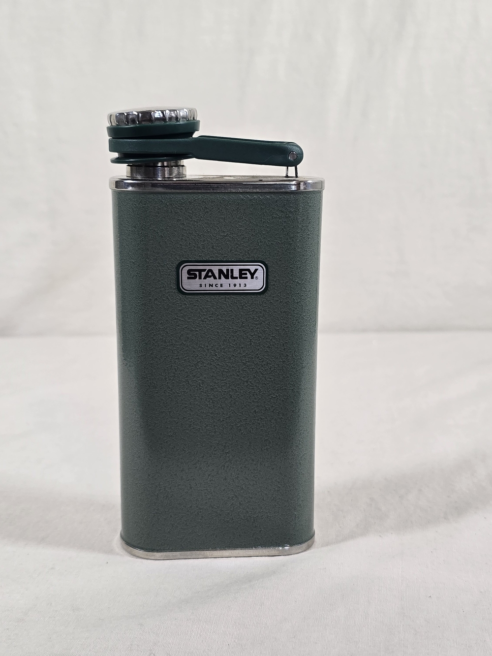 Stanley Classic 8 oz Hammertone Green Hip Flask